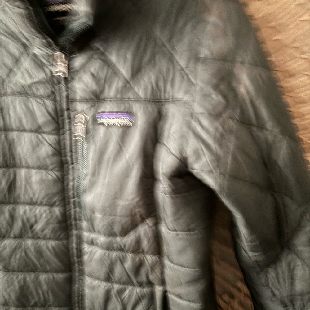 Patagonia Radalie puffer jacket dark green - Picture 3 of 9